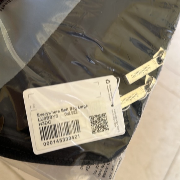 Lululemon Everywhere Belt Bag Large 2L Heritage 365 Camo Deep Coal LAST ONE - Picture 3 of 10